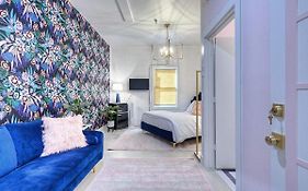 Room 2 Oleander Hotel Walk To Cruise Terminal, Restaurants & The Strand
